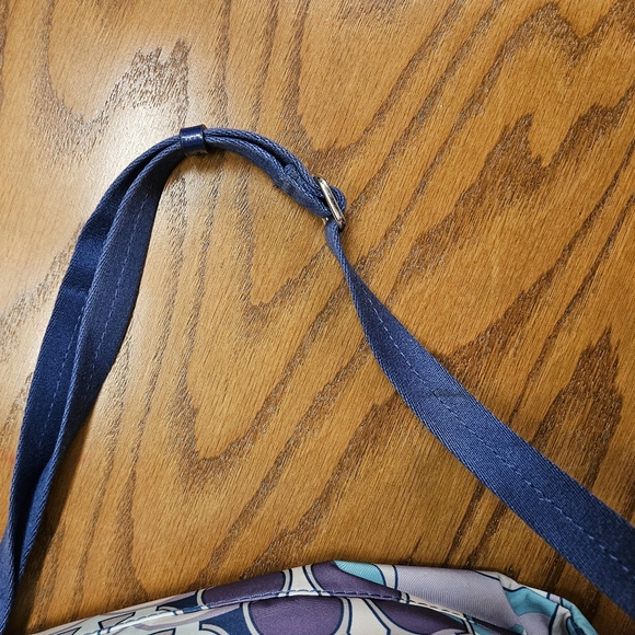 EUC Coach Kyra Nylon Daisy Scarf Women's Crossbody  Bag With Hangtags - Picture 12 of 12